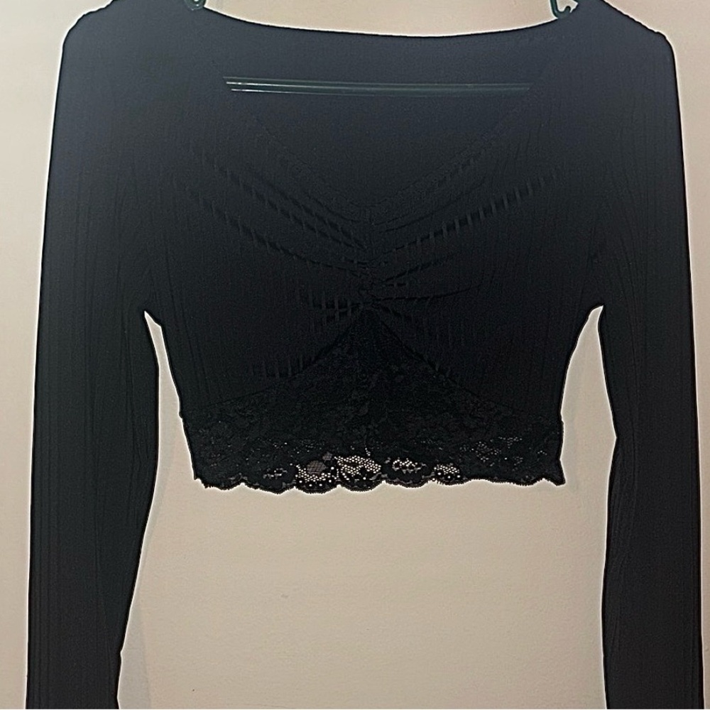 SHEIN Black Lace Detail Crop Top